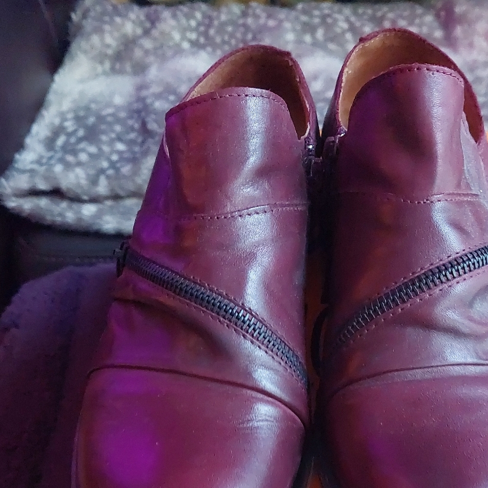 Miz-Mooz  Burgundy Women's Shoes
